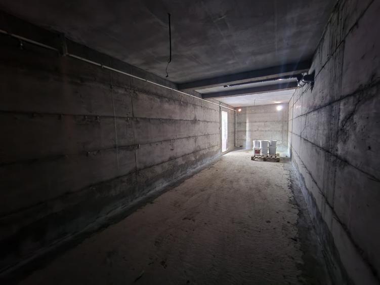 Casa individuala,4 camere,2 bai,110 mp utili,500 mp teren,20 mp Beci, Miroslava