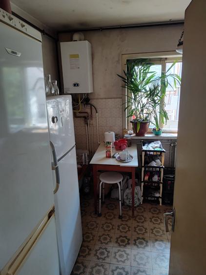 Apartament cu 3 camere decomandate in zona Calea Lipovei