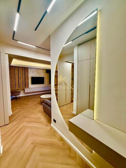 Studio modern, Herăstrău