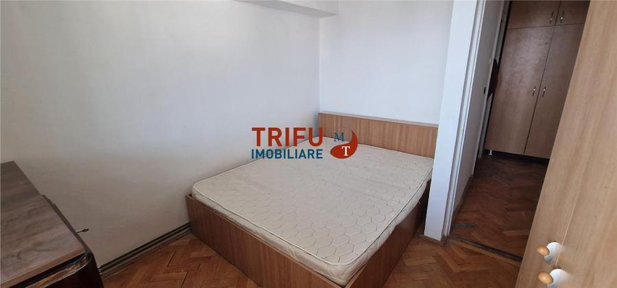 Apartament 3 camere cu scara interioara zona Centru