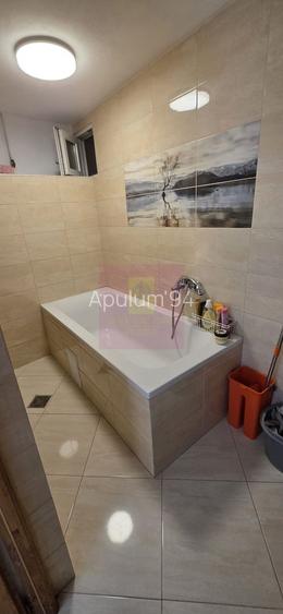 Casa cu 4 camere de vanzare in Campina