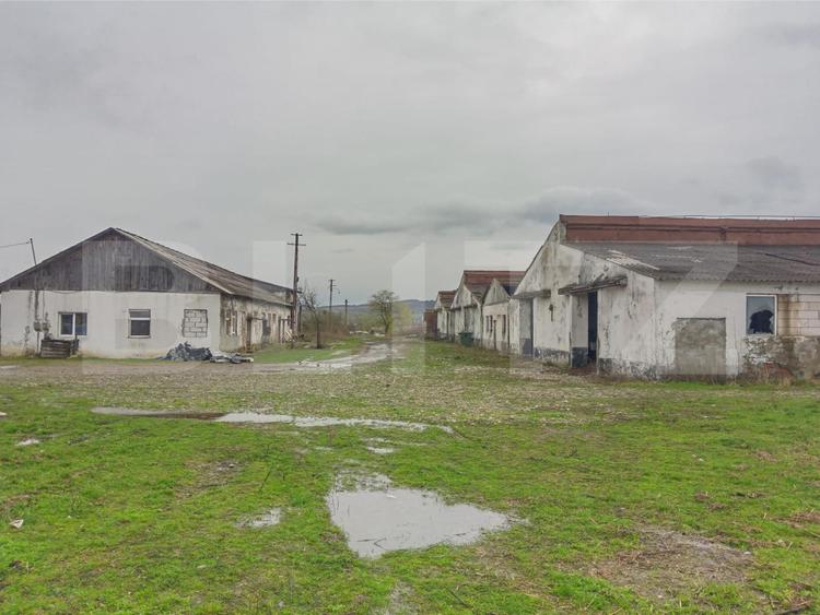 Ferma zootehnică de vânzare în Șieu Odorhei, intravilan, cu multiple utilități