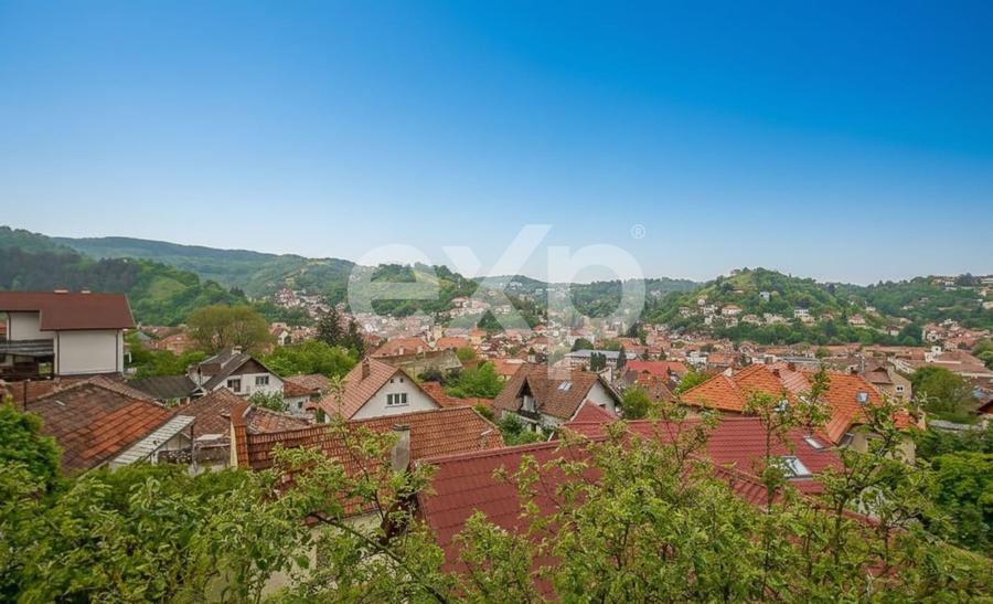 Casă cu priveliște panoramică în inima zonei Șchei – Strada Cotun, nr. 9