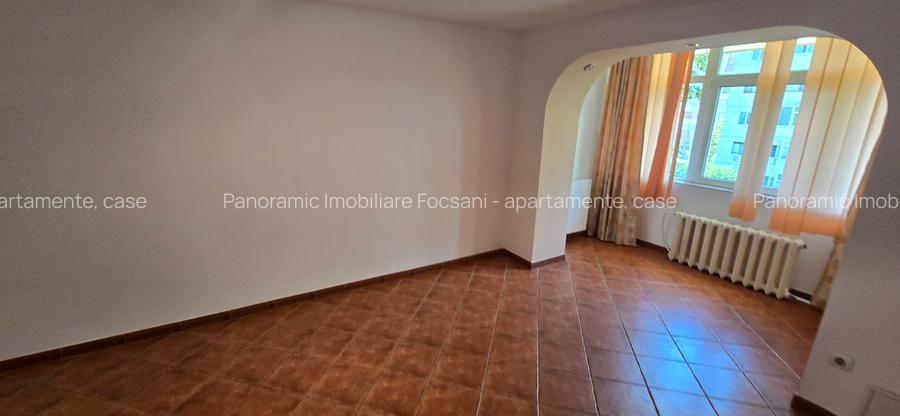 2 camere de vanzare , etaj superior, central  Focsani - 22