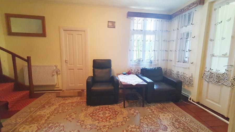 Casa individuala de vanzare in Buftea, str. Tamas - teren 2.101 mp