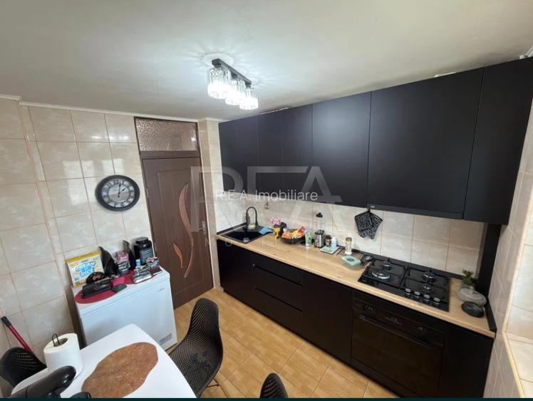 3 Camere Decomandat 70 mp | Str. Panselelor | Renovat | 4 Min Metrou - 6