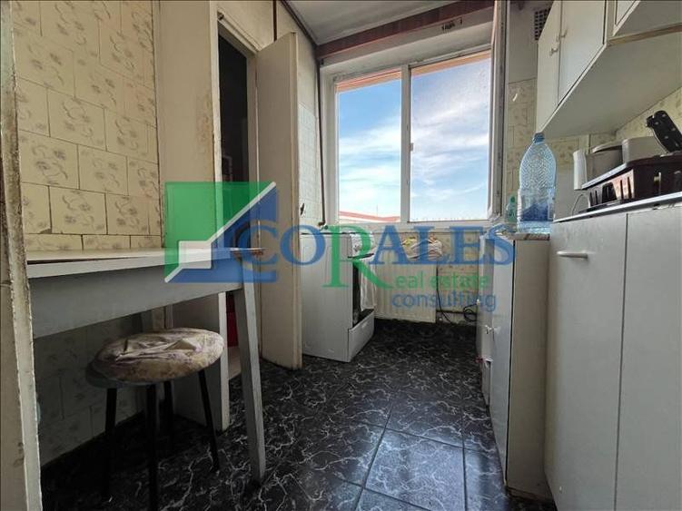 Ultracentral - Cu garaj inscris in CF.