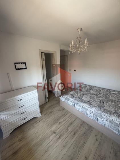 Apartament 3 camere dispus pe 2 niveluri | 2 Bai | Calea Urseni