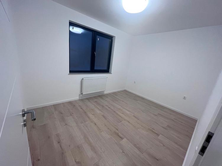 Apartament 3 camere  direct proprietar (fara TVA)
