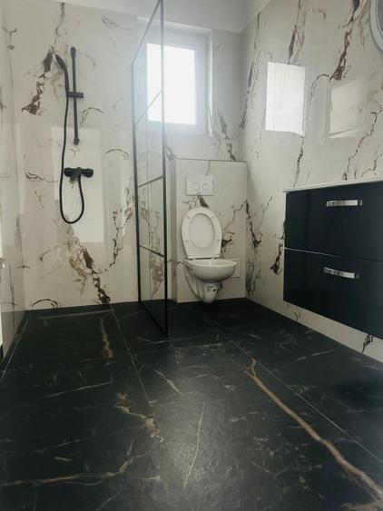 Casă de vânzare 4 camere