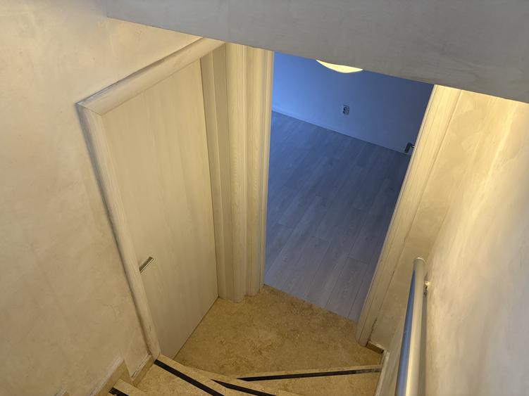 Casă cu 3 camere recent renovată, zona Damaroaia, Bucurestii Noi