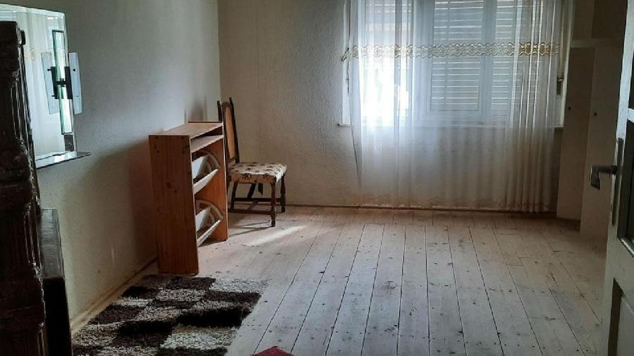 POIANA SIBIULUI, Casa cu teren de 720 mp