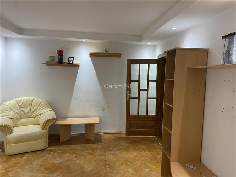 Apartament 2 camere ,zona ultracentrala (Unitatea de Pompieri), et 1 4 , decoman - 16