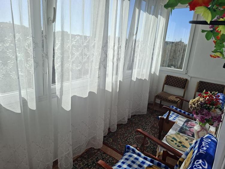 De inchiriat apartament cu 3 camere in Tudor