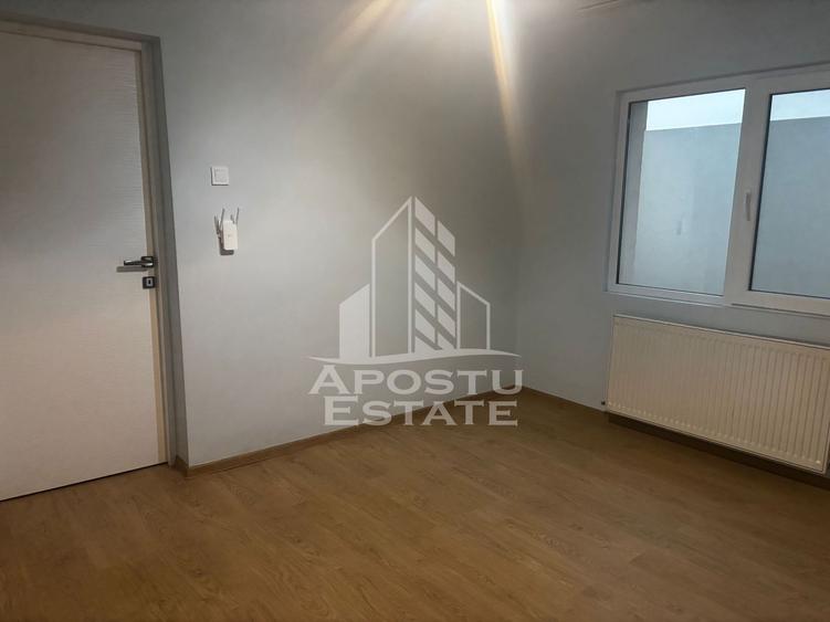 Apartament la casa cu 2 camere, curte proprie, Ghiroda