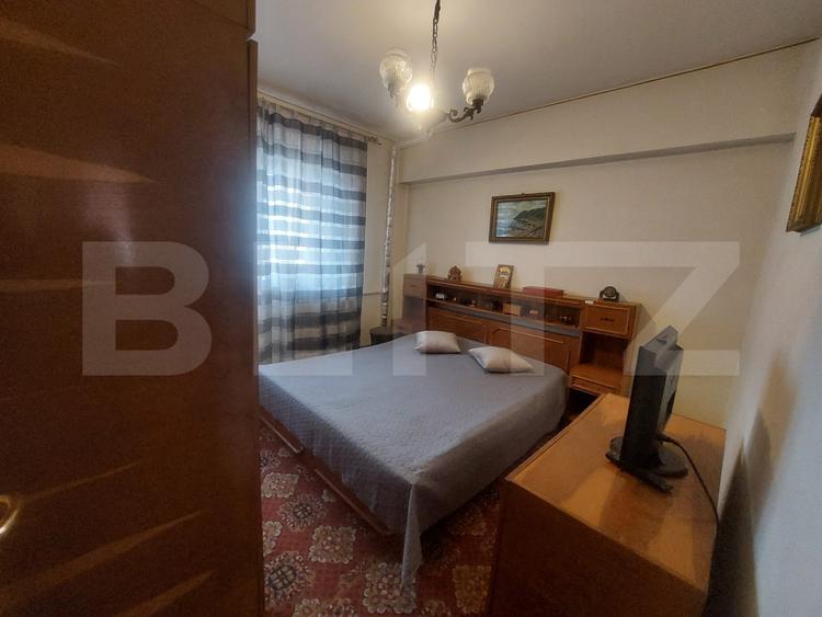 Apartament cu 3 camere in zona Electro Mall