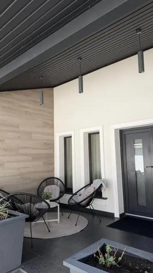 Casa individuala, 302 mp, teren 800 mp, zona Marginea