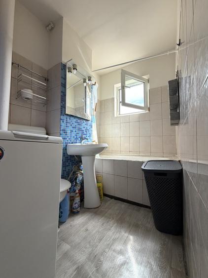 Apartament cu 1 camera, 28 mp utili, etaj 3 -Complexul Studentesc