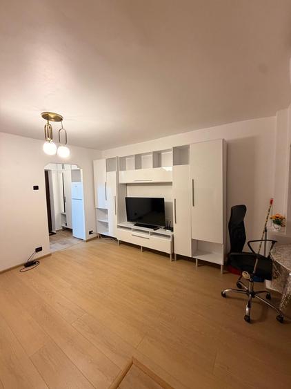 Dristor, garsoniera, 6 min metrou, BOILER, prima inchiriere