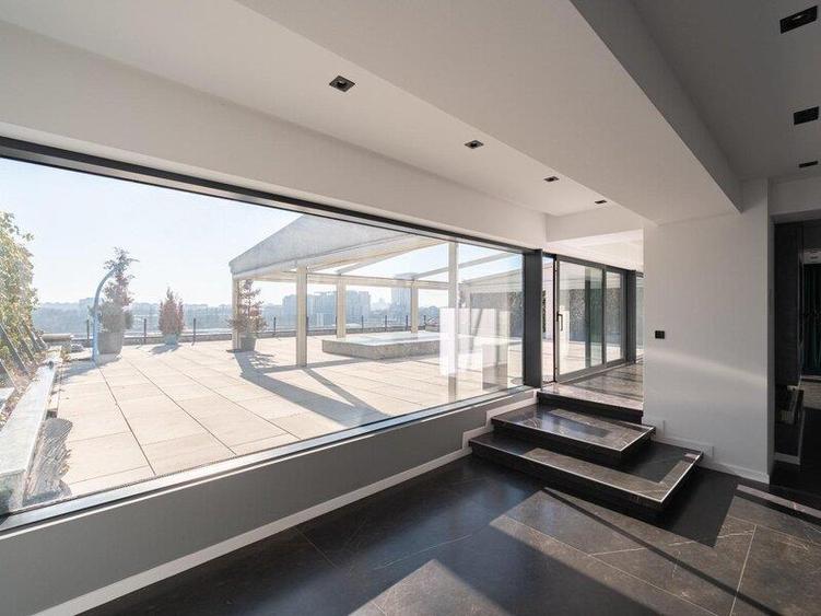 Vanzare penthouse laguna residence