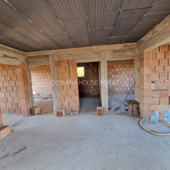 Se vinde casa la rosu, sat  Malaiesti jud. Prahova , pret 72000 euro negociabil - 11