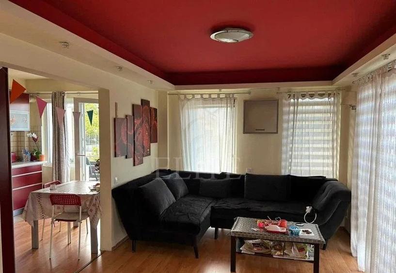 Apartament 3 camere în zona INTRE LACURI