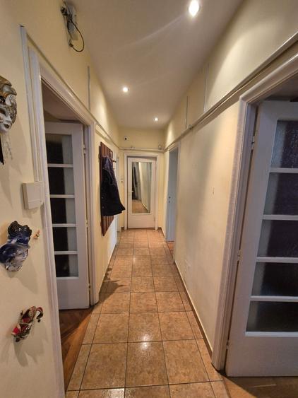 Vand casa 2 camere Moroasa