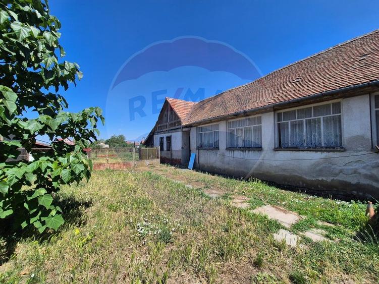 Casă / Vilă cu 3 camere de vânzare în zona Central