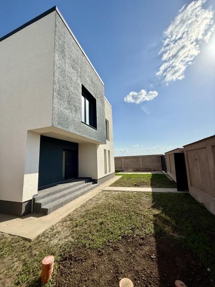 Vilă modernă cu 4 camere | Încălzire în pardoseală | Teren 505 mp