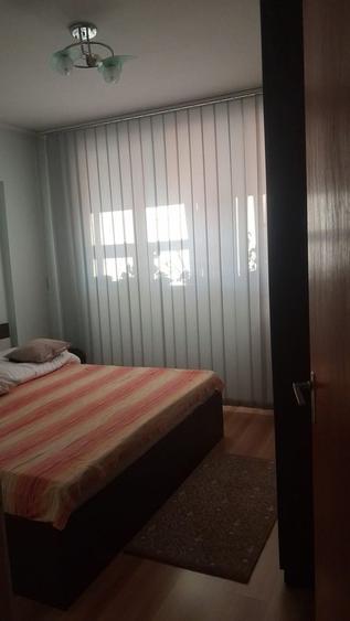 Vanzare apartament 3 camere 63 mp, balcon 9,8 mp, etaj 4/10 – Râul Doamnei