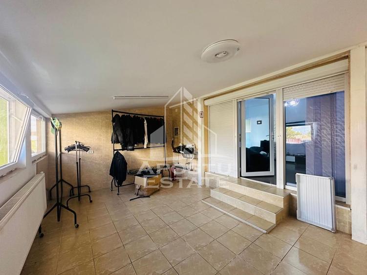 Casa la cheie in Sannicolau