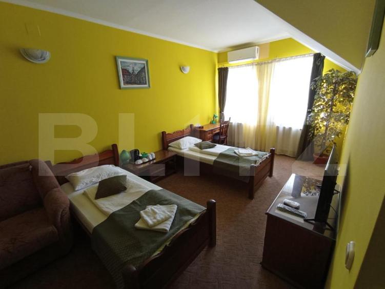 Pensiune 8 camere, restaurant de vanzare, 540 mp, Targu Mures
