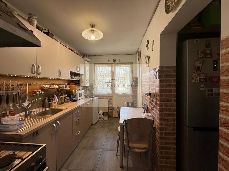 Etaj 1 / Cartier Gheorgheni/ 3 camere/ 2 balcoane