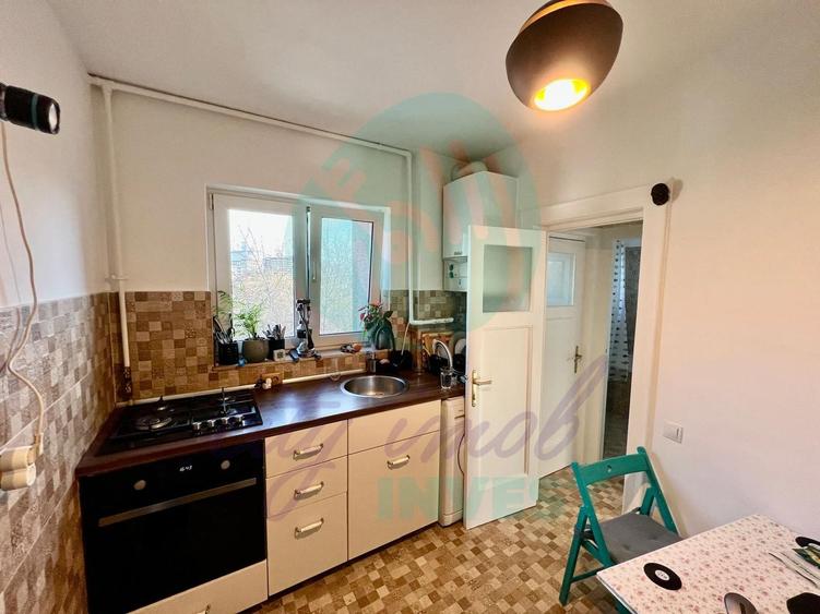 Apartament interbelic 3 camere+Birou demisol | Cotroceni | Liniște și grădină