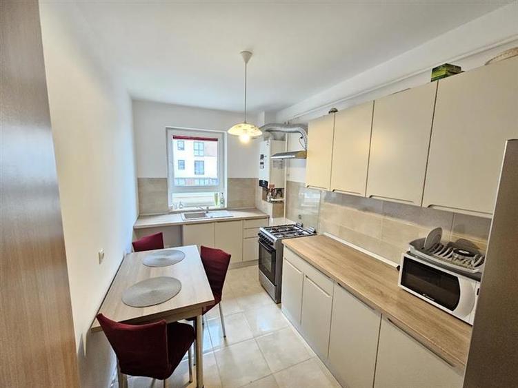 Inchiriere apartament 2 camere Maurer etaj 1 cu parcare