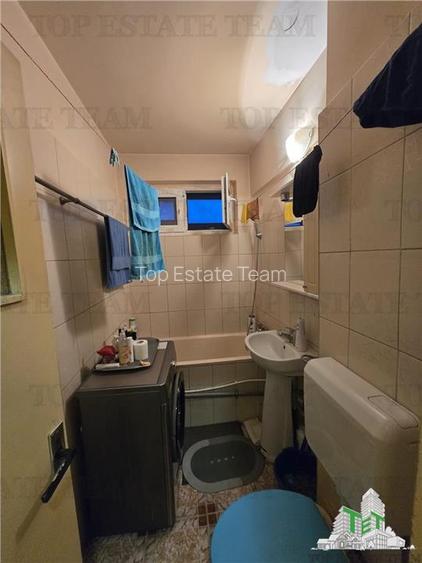 Apartament 3 camere metrou  Favorit - 12