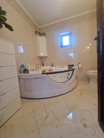 Navodari zona Sud- Vila P+1, 4 camere, Garaj, teren 326mp -260.000euro - 44