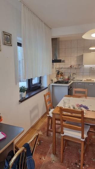 Casa P+1 , zona Muzeul Satului