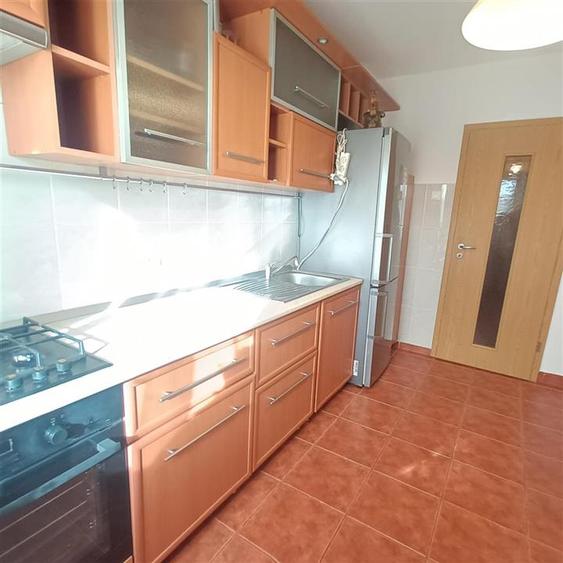 Apartament 4 camere decomandat si 2 balcoane Strand