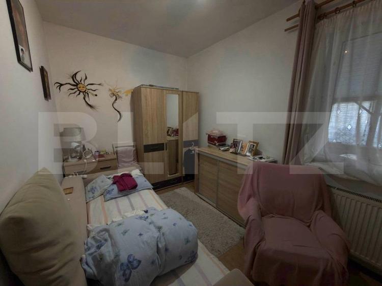 Casă spațioasă cu 2 corpuri , 300 mp– ideală pentru 2 familii – teren 776 mp