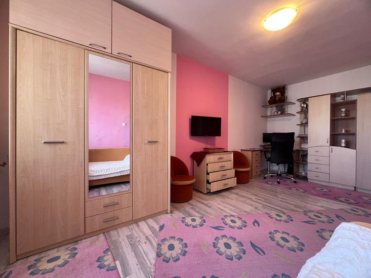 Apartament o camera,zona Gojdu