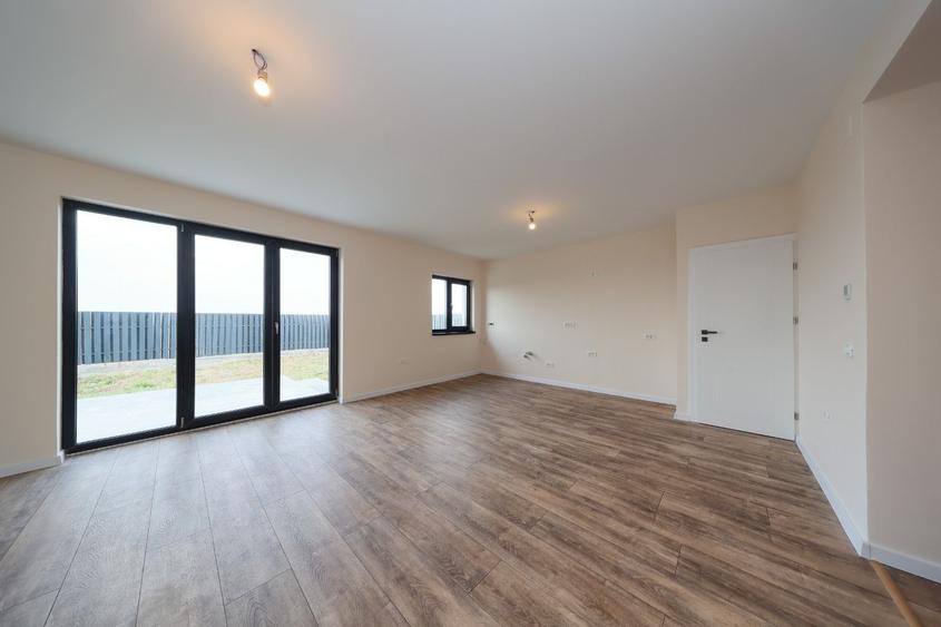 Casă modernă pe parter Bod | Teren 505 mp