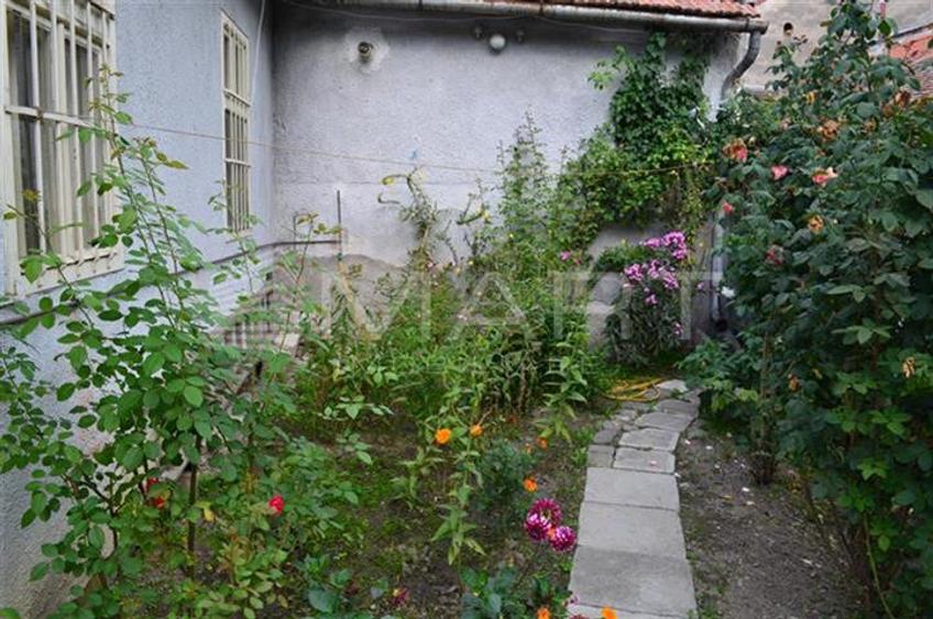 Apartament 2 camere la casa zona Centrala