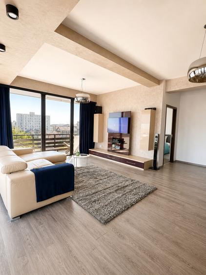 De închiriat | Apartament 2 camere tip penthouse – zona Compozitorilor(AXI38)