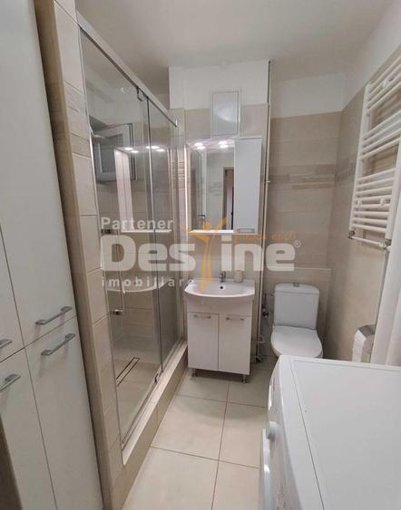 Ofer spre inchiriere, Ap. 3 camere Decomandat, Confort 1