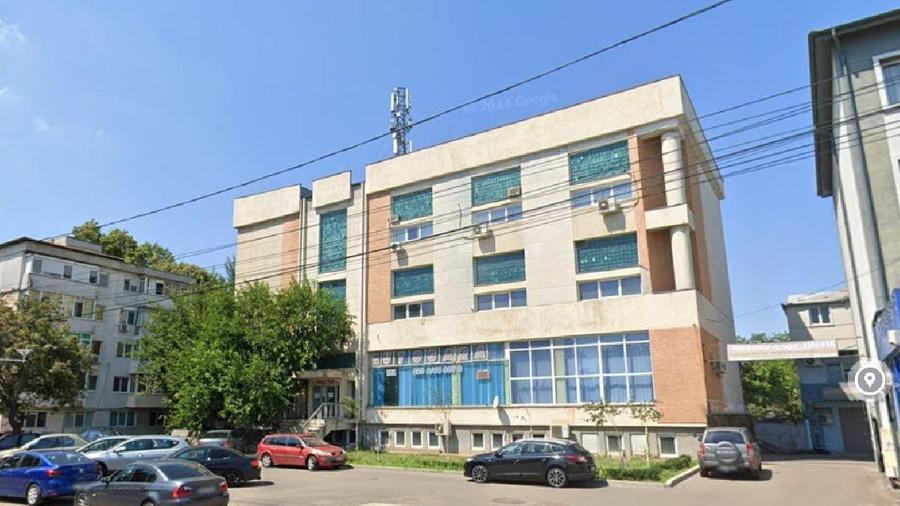 Cladire comerciala 2.987mp + Teren 3.609 mp - Brăila