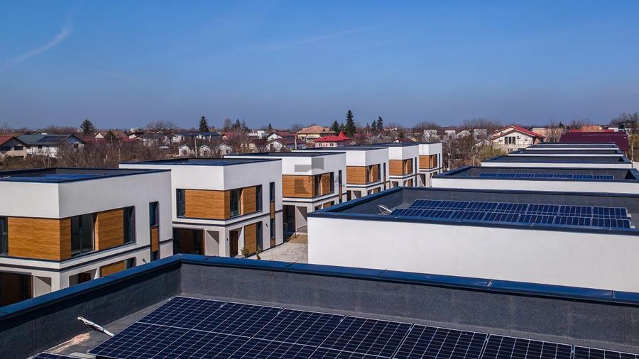 VILĂ 5 CAMERE  - Teren 350 mp | Panouri solare | Tunari