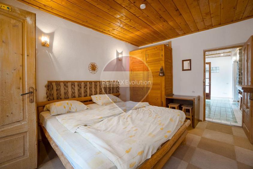 Casă de Vacanta/ Familie/ cu Poveste-Azuga/ Piscina interioara!