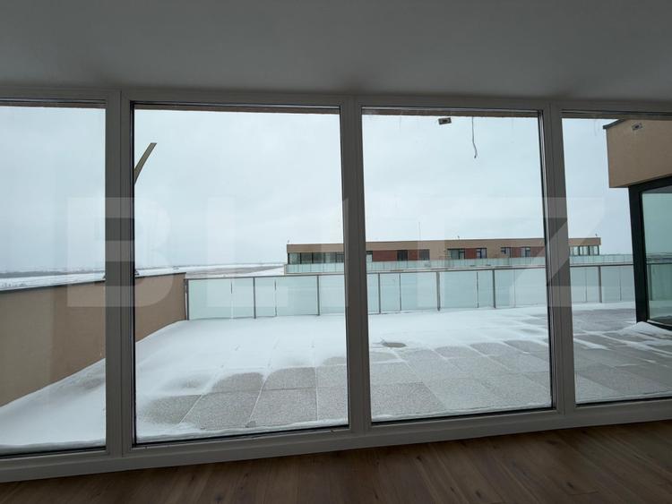 Penthouse de vânzare, 106 mp utili + terasă 66 mp, zona Torontalului