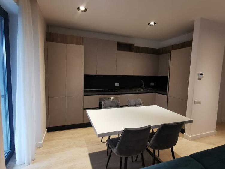 3 CAMERE CU CURTE, RESIDENCE5 EROU IANCU NICOLAE 122 LANGA OLIVETO/ PAZA 24H